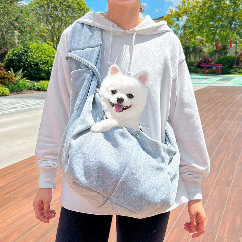 The Everyday Shoulder Carrier